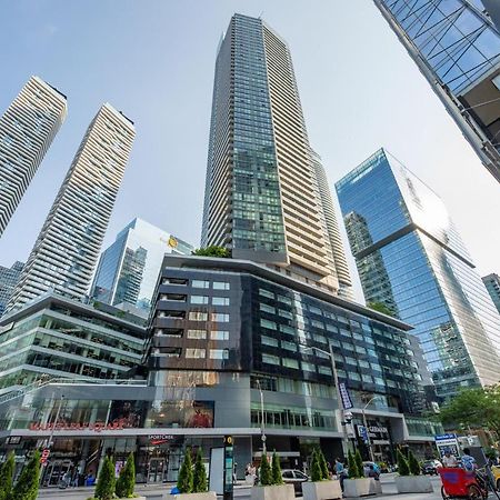 Skyline Elegance Condo Toronto Exterior photo